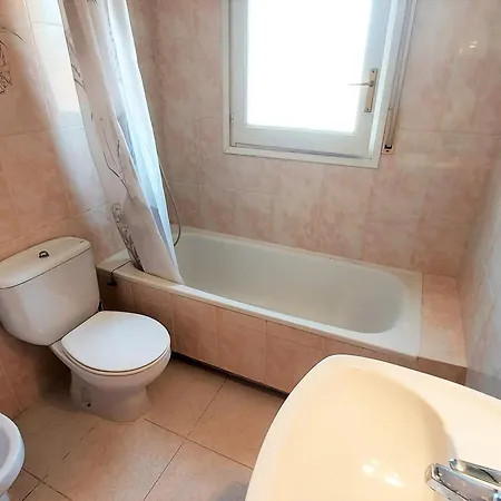 Atico Con Gran Terraza En Grifeu, Cerca De La Playa, Ideal Parejas, - Es-170-90 * Llanca